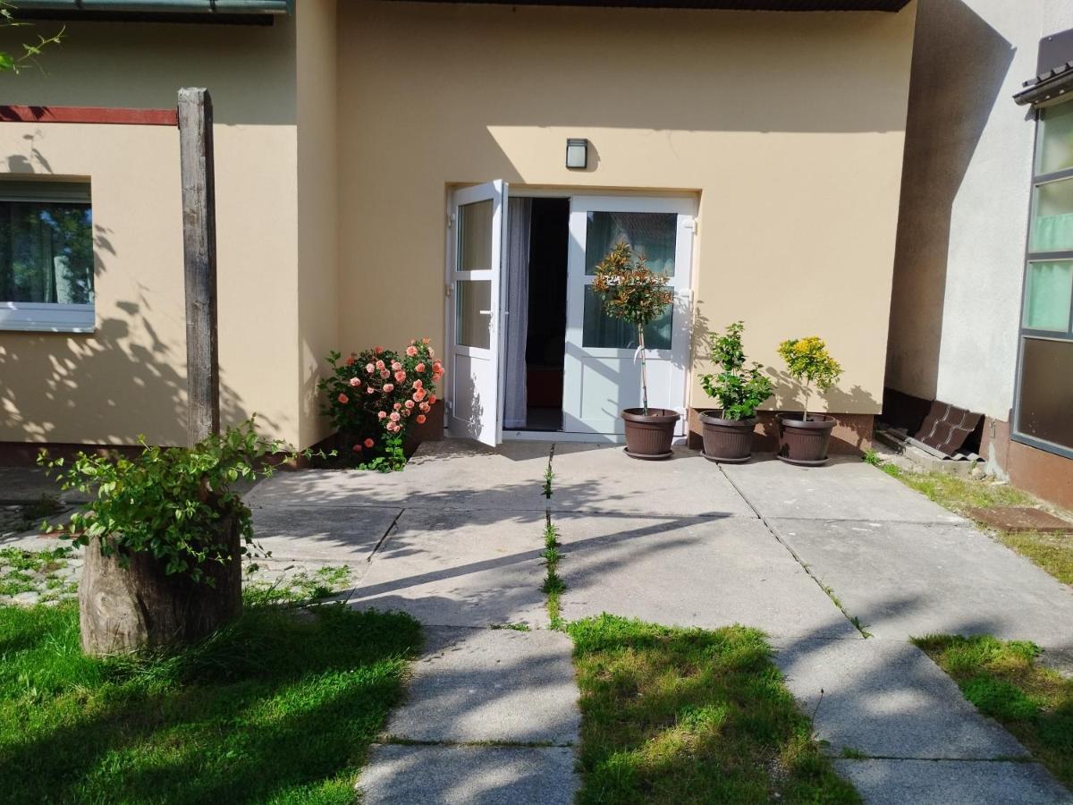 Jakov & David Gospic Exterior photo